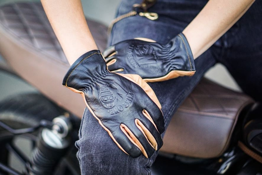 Mischievous Gloves